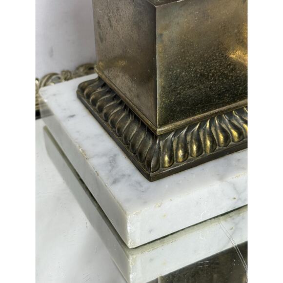 Set Of Vintage Heavy Brass Lamp with Marble Base - Picture 5 of 10